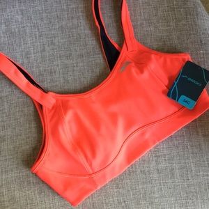 NWT- Brooks Running Bra- Brooks Fiona Sports Bra